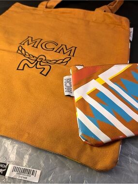 Vintage MCM Orange Canvas Tote with Colorful Geometric RARE FIND GWP